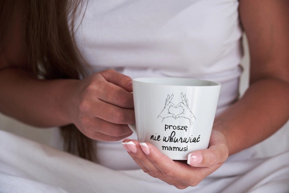 Personalizowany kubek z grafiką „Prosze nie wkurwiac mamusi" — zdjęcie 2