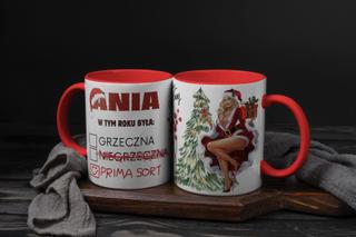personalizowany kubek Ania, kubek z imieniem Ania, kubek “w tym roku była”, zabawny kubek prezent dla niej, kubek personalizowany dla kobiety, kubek z imieniem i hasłem